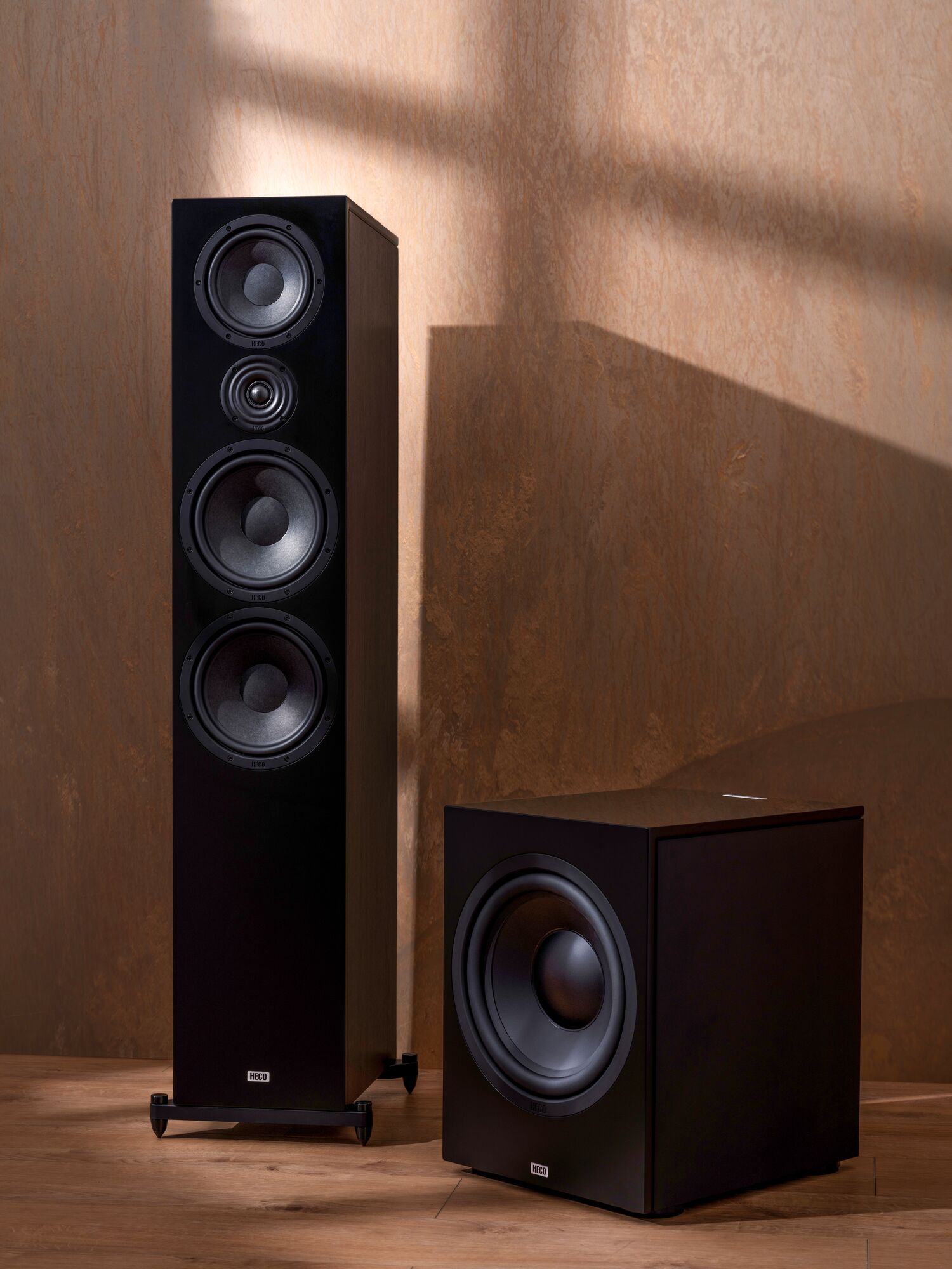 AURORA XT 1000 BLACK/WALNUT