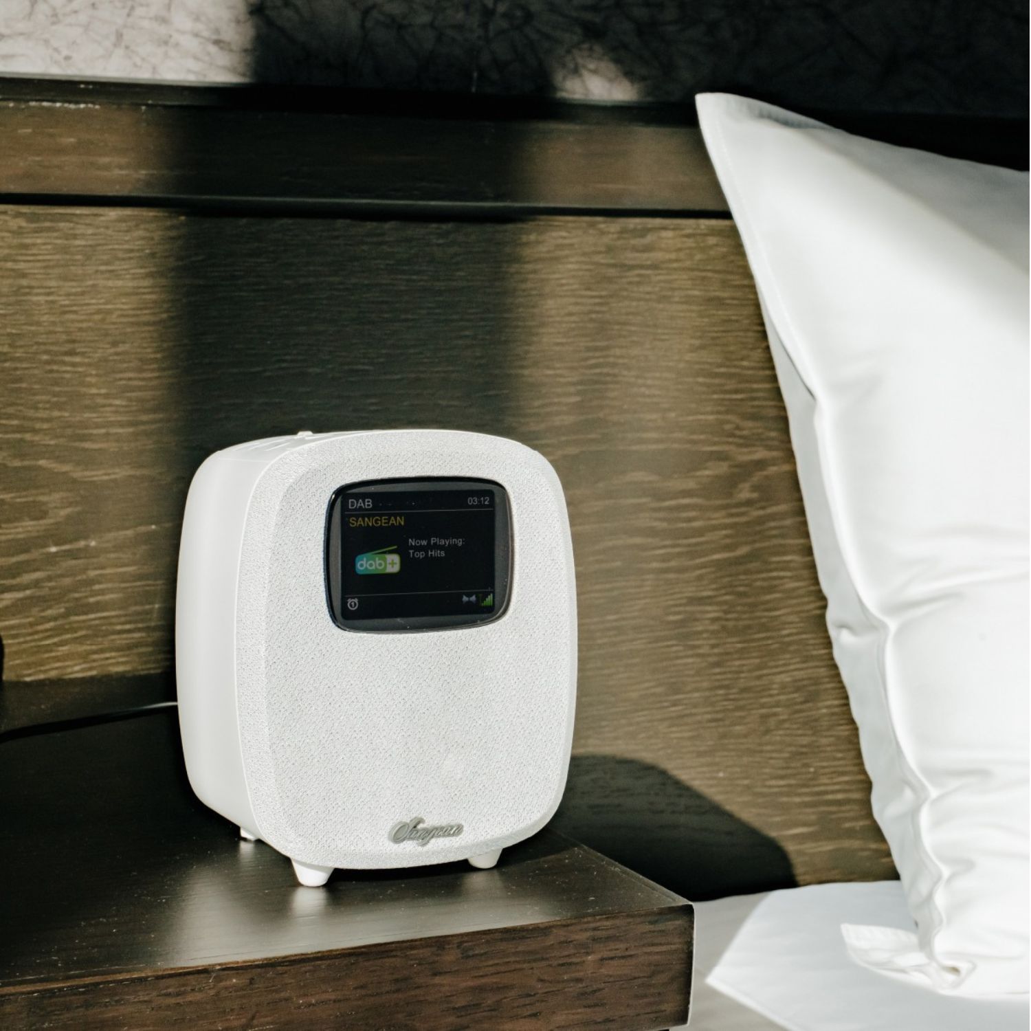 DCR-83 WHITE